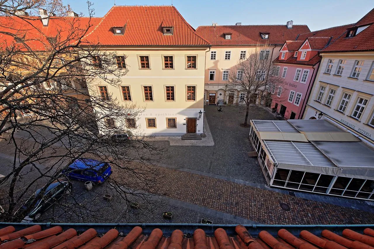 Tyn Courtyard Guestrooms Praha 4*,  Česká republika